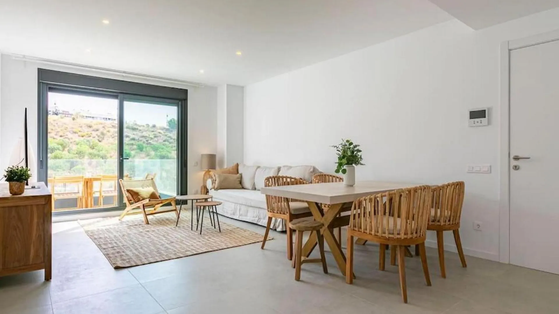 Middle Views Luxury Sea Escape Apartment Torremuelle