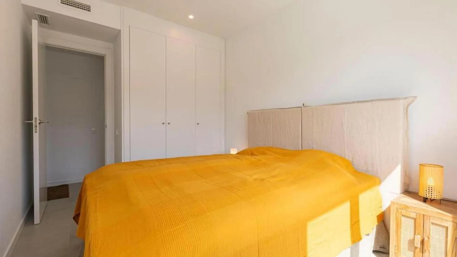 Middle Views Luxury Sea Escape Apartment Torremuelle