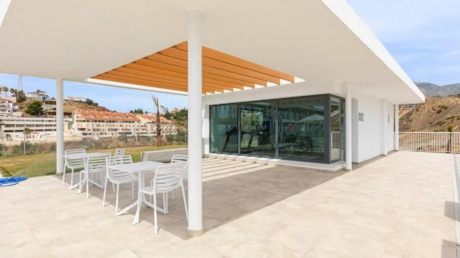 Middle Views Luxury Sea Escape Apartment Torremuelle